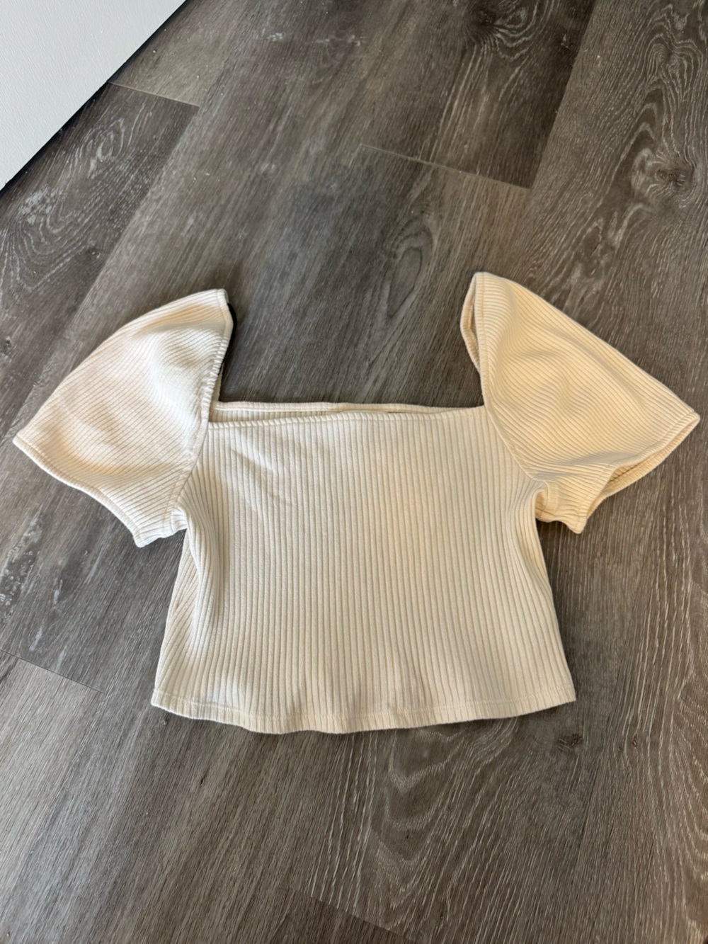 H&M Cream Ribbed short sleeve Crop Top